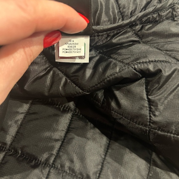 The North Face Thermoball Eco Insulated Vest Men’s XL Black Lightweight zip - Picture 4 of 12